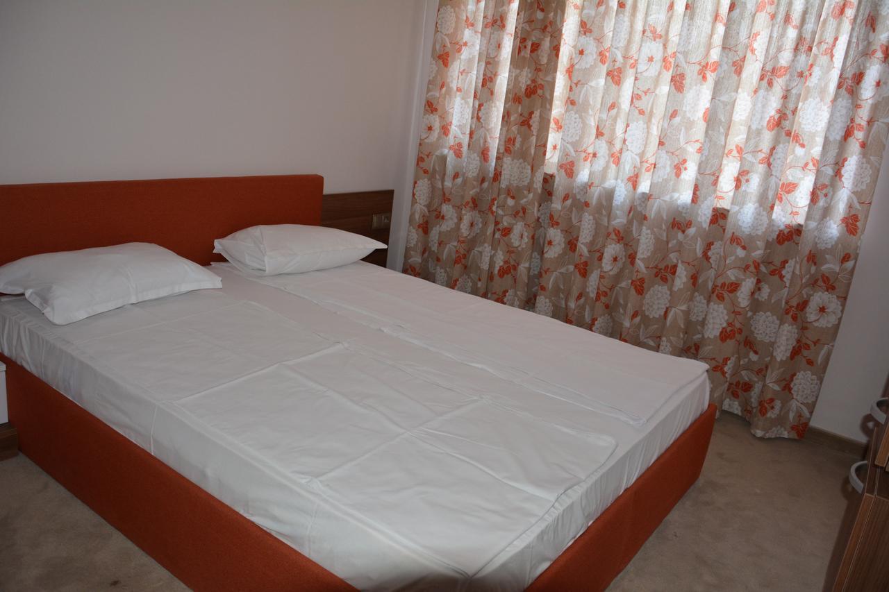 Vip Club Dolphin Coast Aparthotel Sunny Beach Buitenkant foto