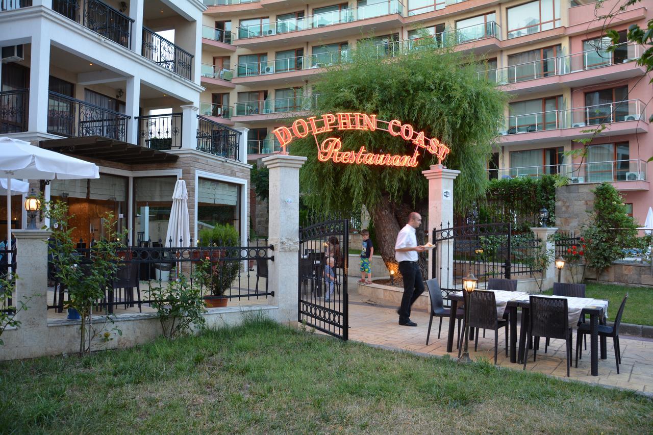 Vip Club Dolphin Coast Aparthotel Sunny Beach Buitenkant foto